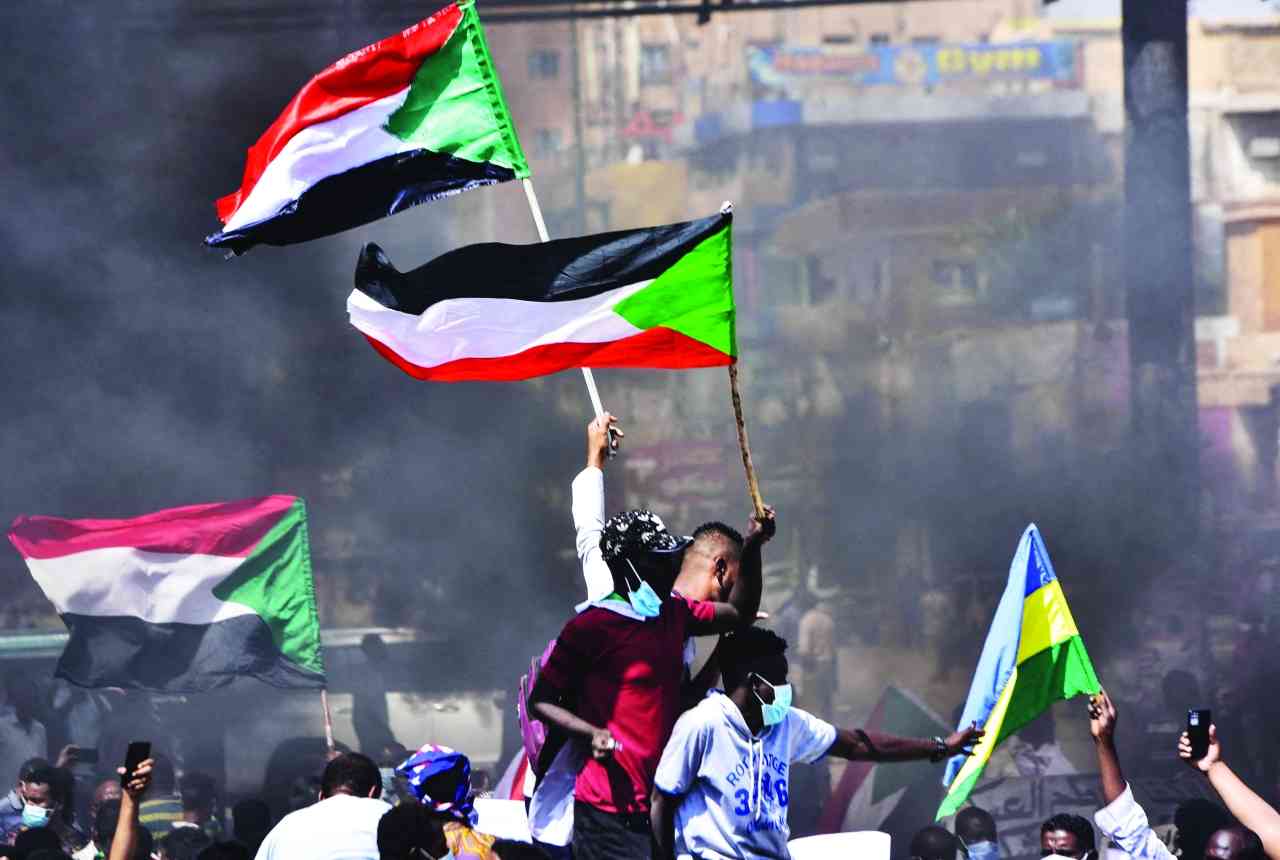 فيلتمان في الخرطوم لدعم عملية الانتقال الديمقراطي
