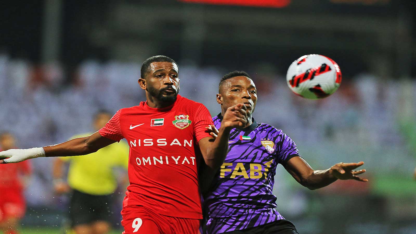 تعادل شباب الأهلي والعين في قمة الجولة الثامنة للدوري