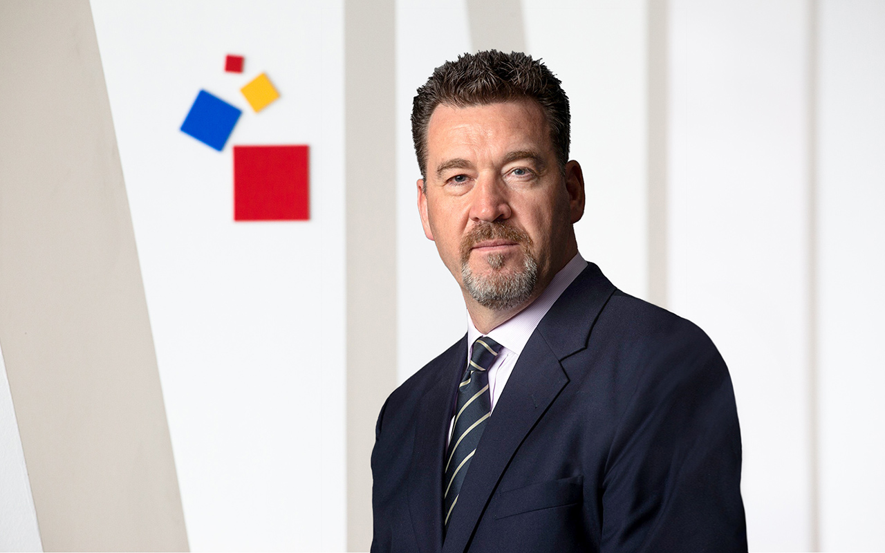 "سايمون ميلر"