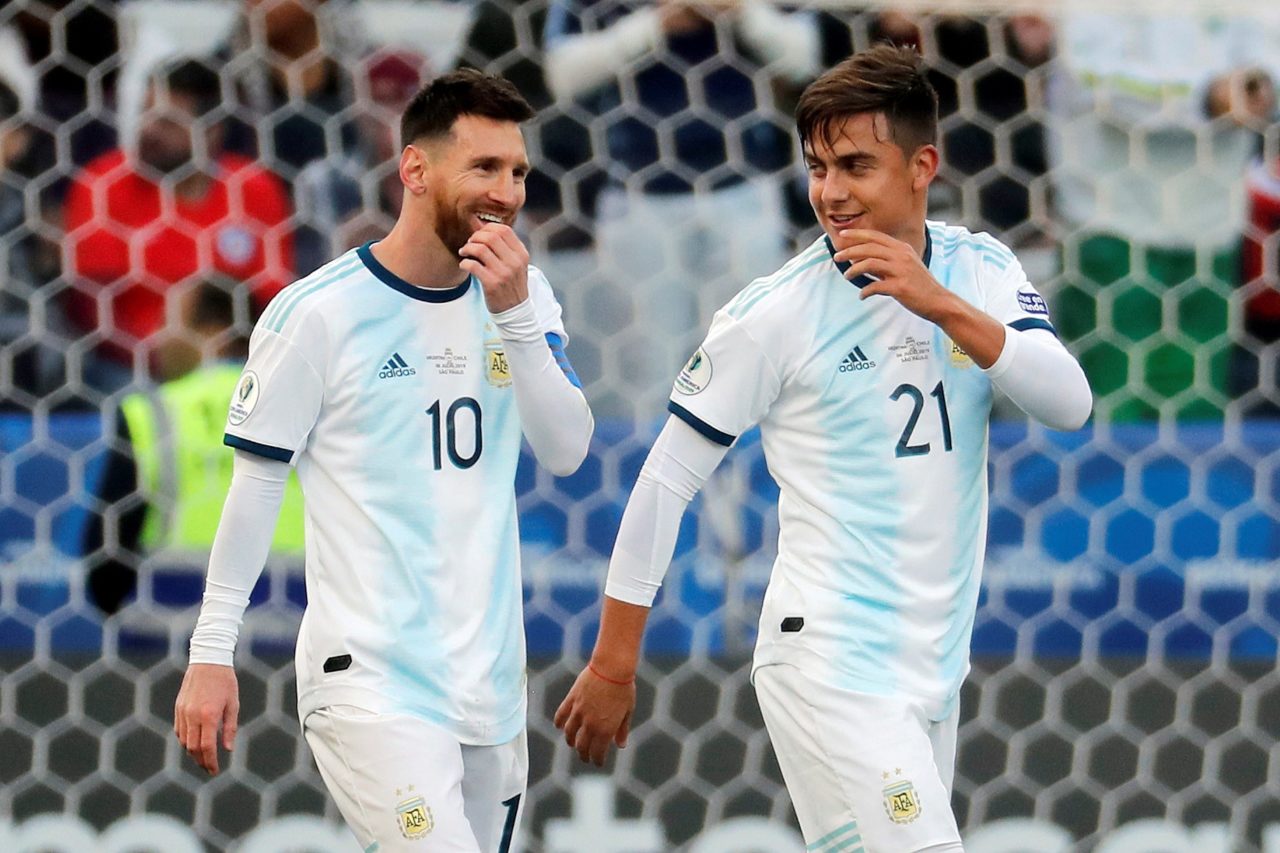 ديبالا وميسي يعودان لقائمة المنتخب الأرجنتيني في تصفيات المونديال