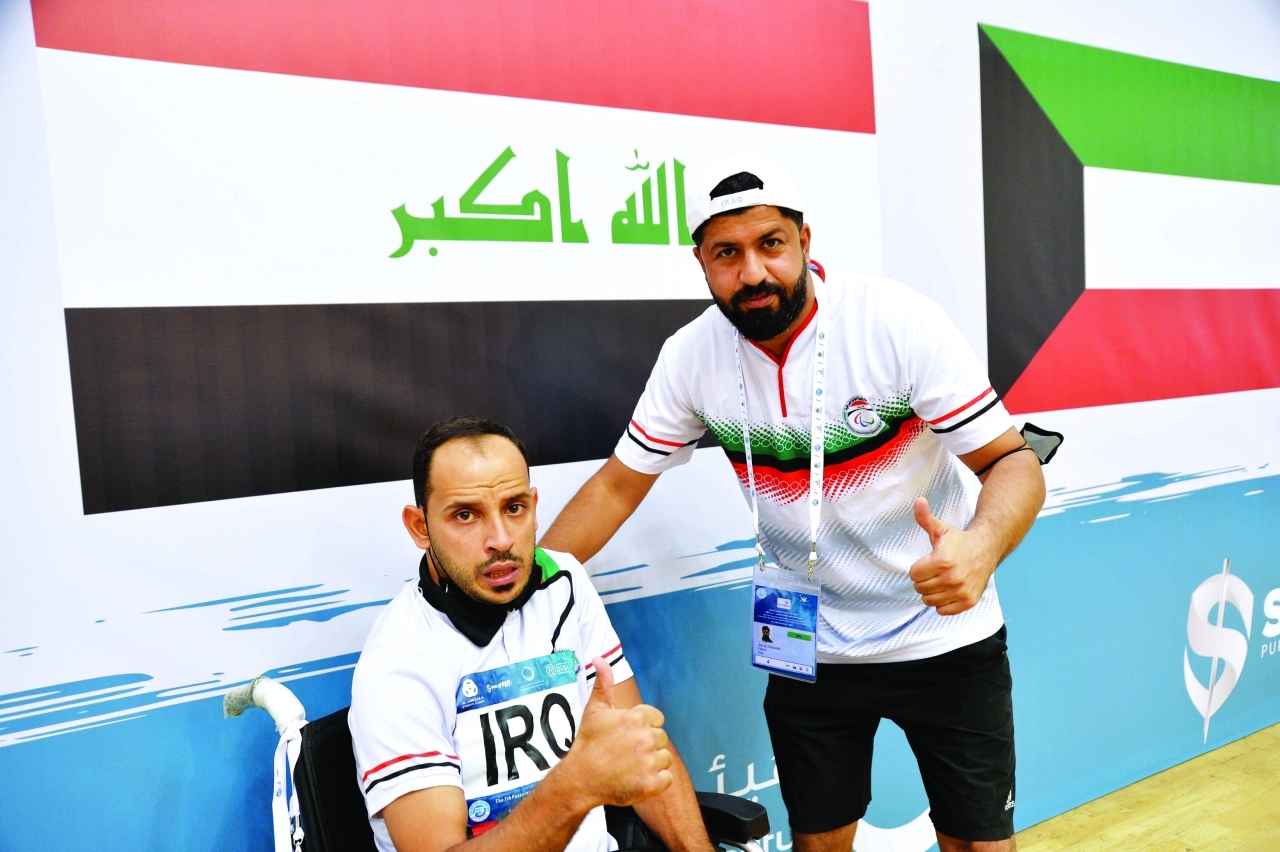 "محمد فاضل يحتفل بالإنجاز | البيان"