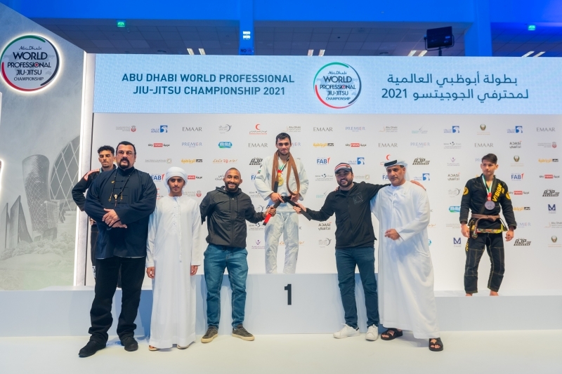 عمر الفضلي أصغر لاعب جوجيتسو ينال الحزام الأسود في الشرق الأوسط