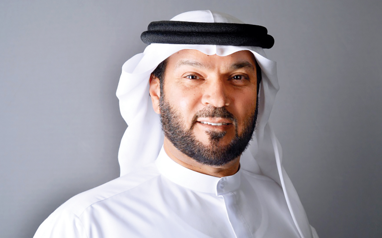 "سلطان السويدي"
