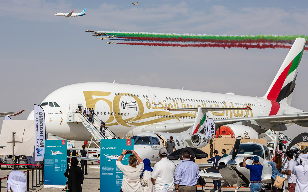104 آلاف زائر لمعرض دبي للطيران 2021  والصفقات تتجاوز 287 مليار درهم