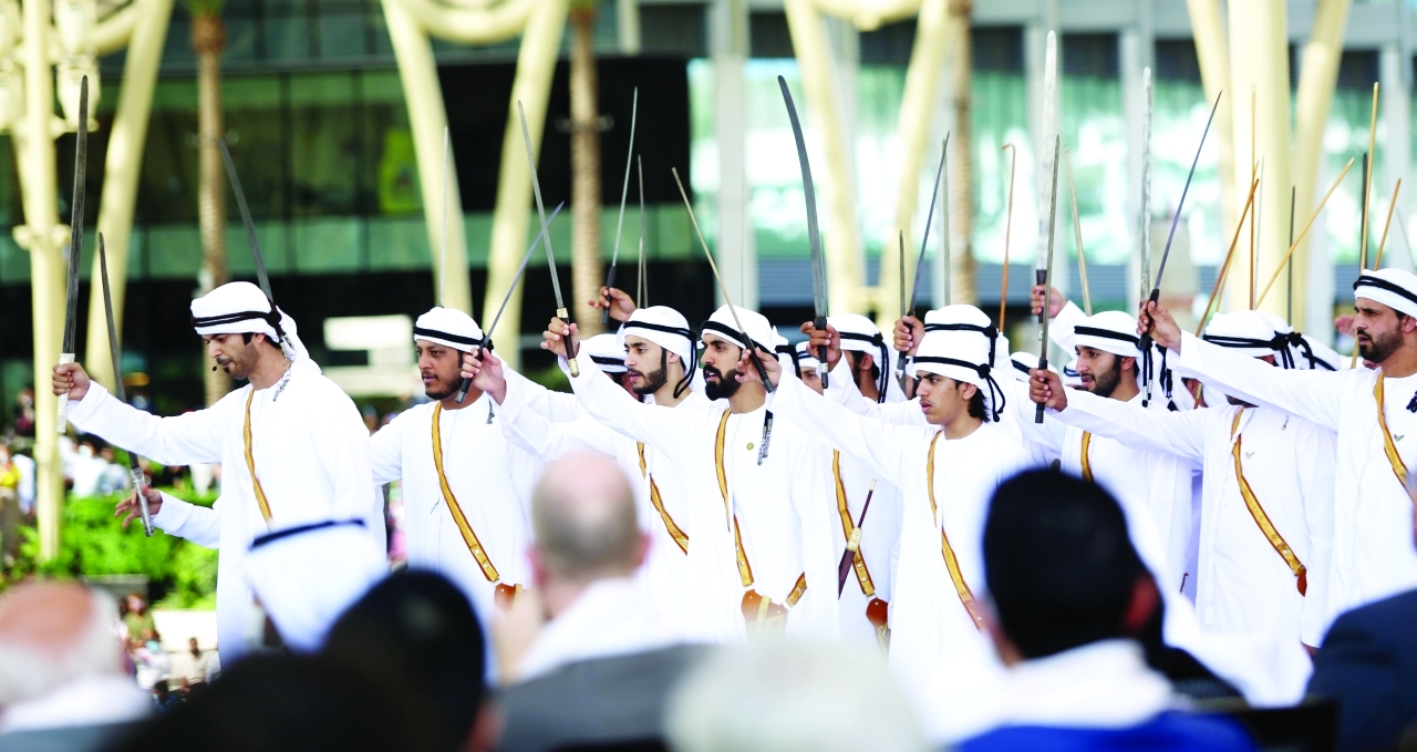 "الوسمي في طليعة أداء فن العازي تحت قبة الوصل | تصوير: زافير ويلسون"