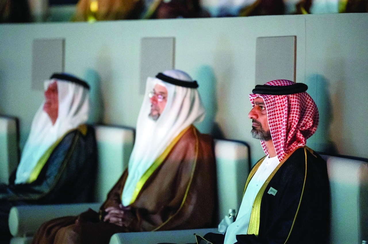 "سعود بن صقر وسلطان بن محمد بن سلطان وعمار النعيمي"