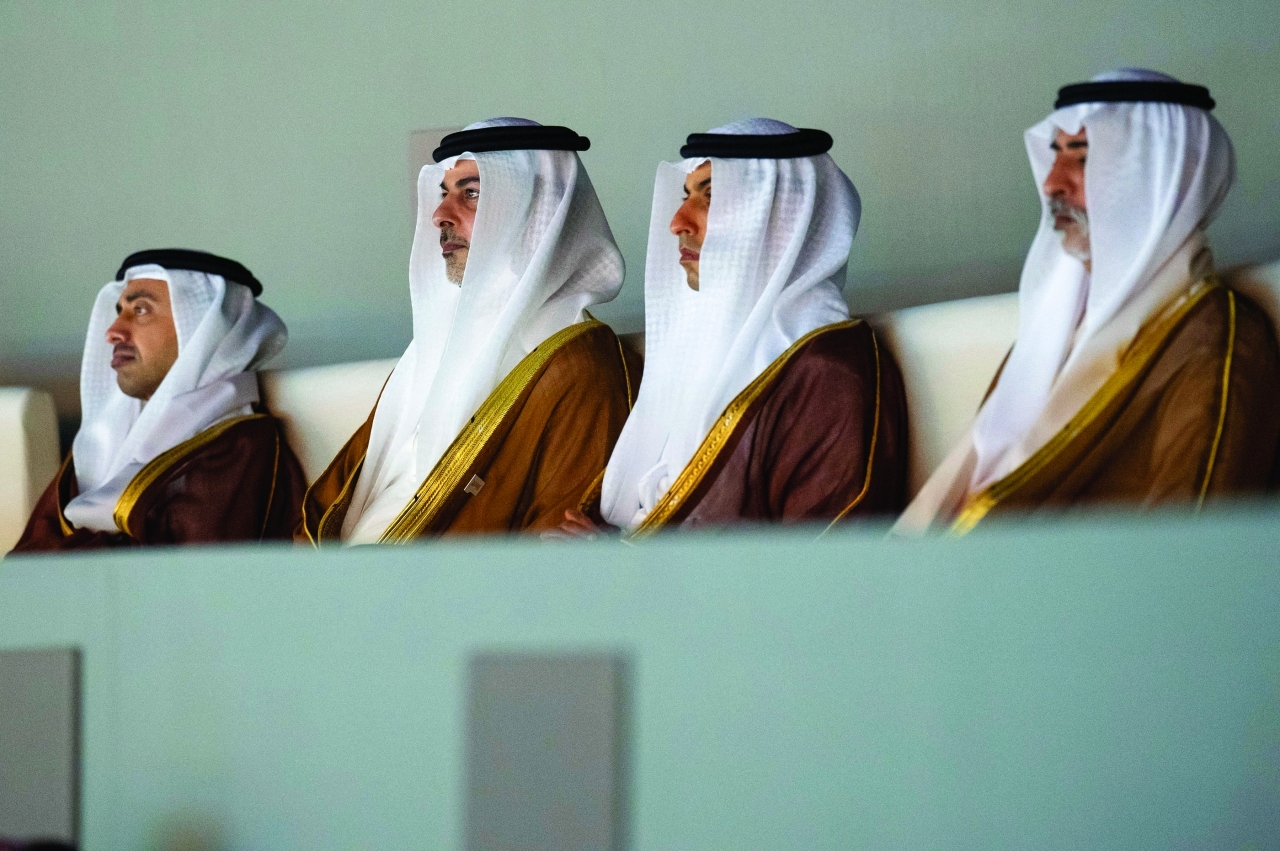 "عبدالله وعمر وخالد بن زايد ونهيان بن مبارك"
