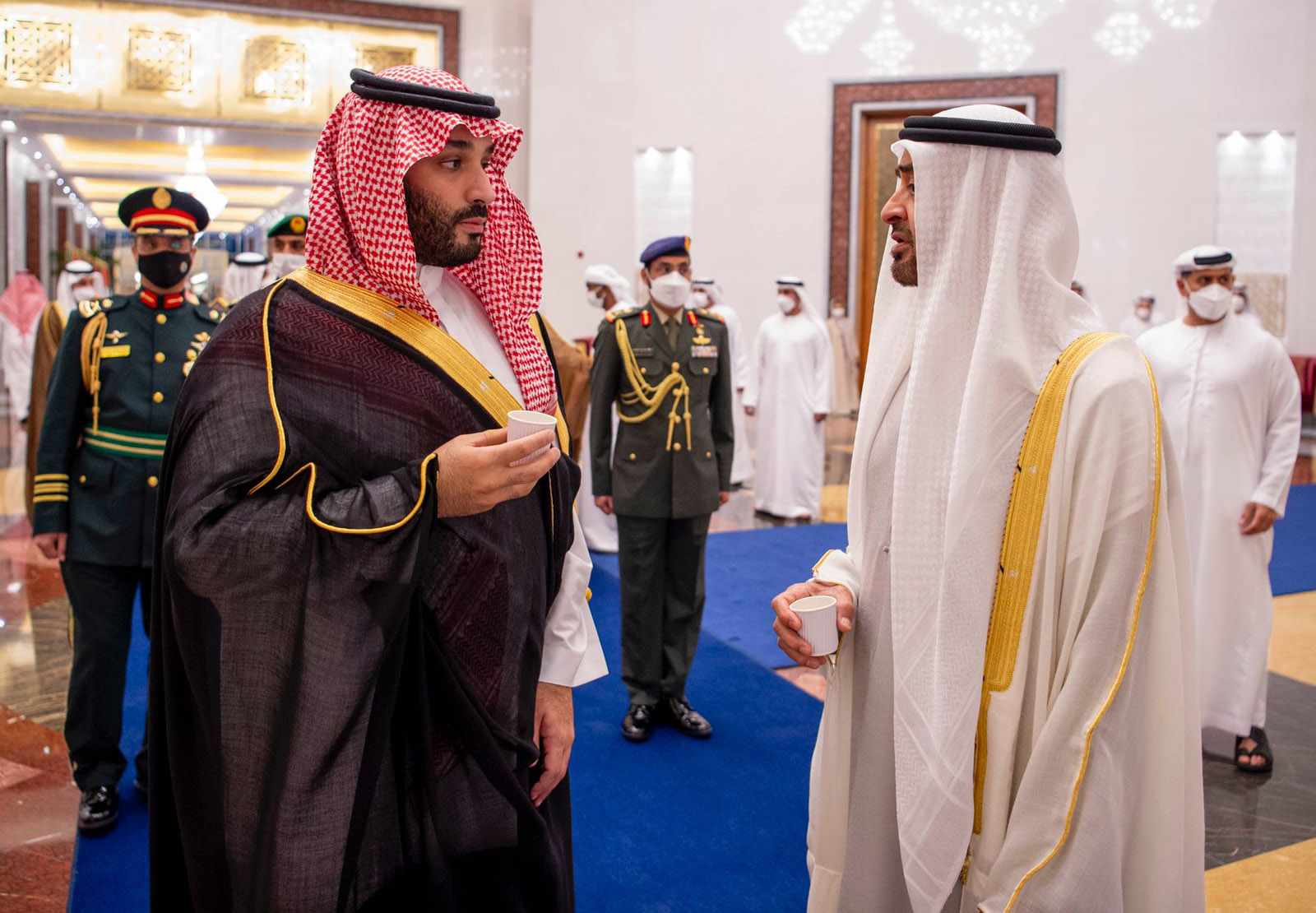 محمد بن زايد ومحمد بن سلمان يبحثان العلاقات الأخوية والتطورات في المنطقة