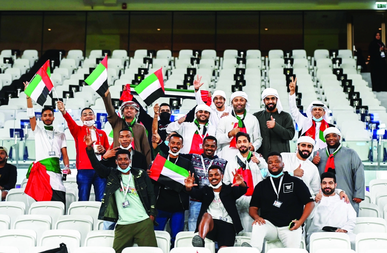 "دعم جماهيري للأبيض | البيان"