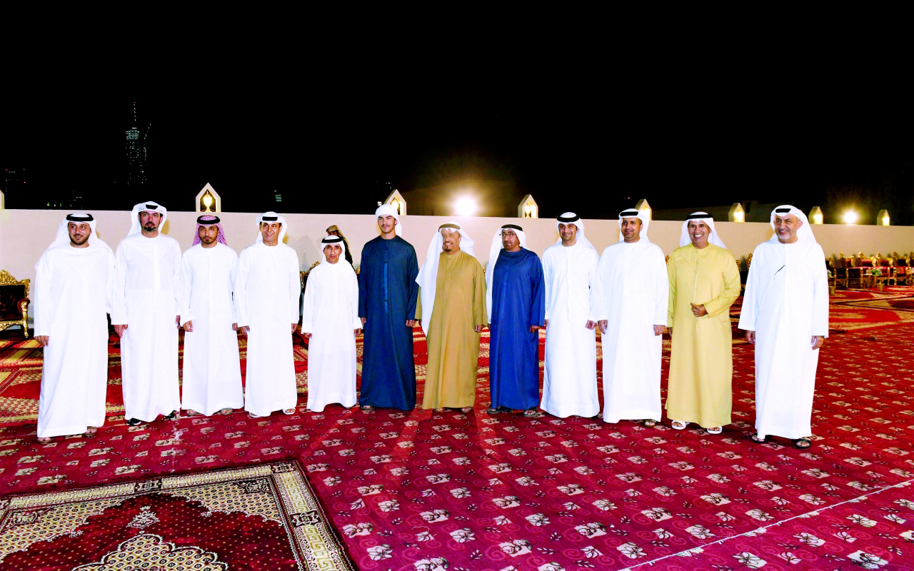 "سعيد بن مكتوم وضاحي خلفان وأحمد المطيوعي خلال الاحتفالية | البيان"