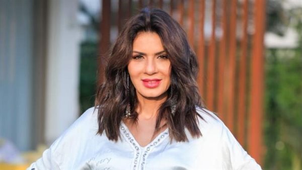 زوج الفنانة نجلاء بدر: "لو تخنتي هطلقك"