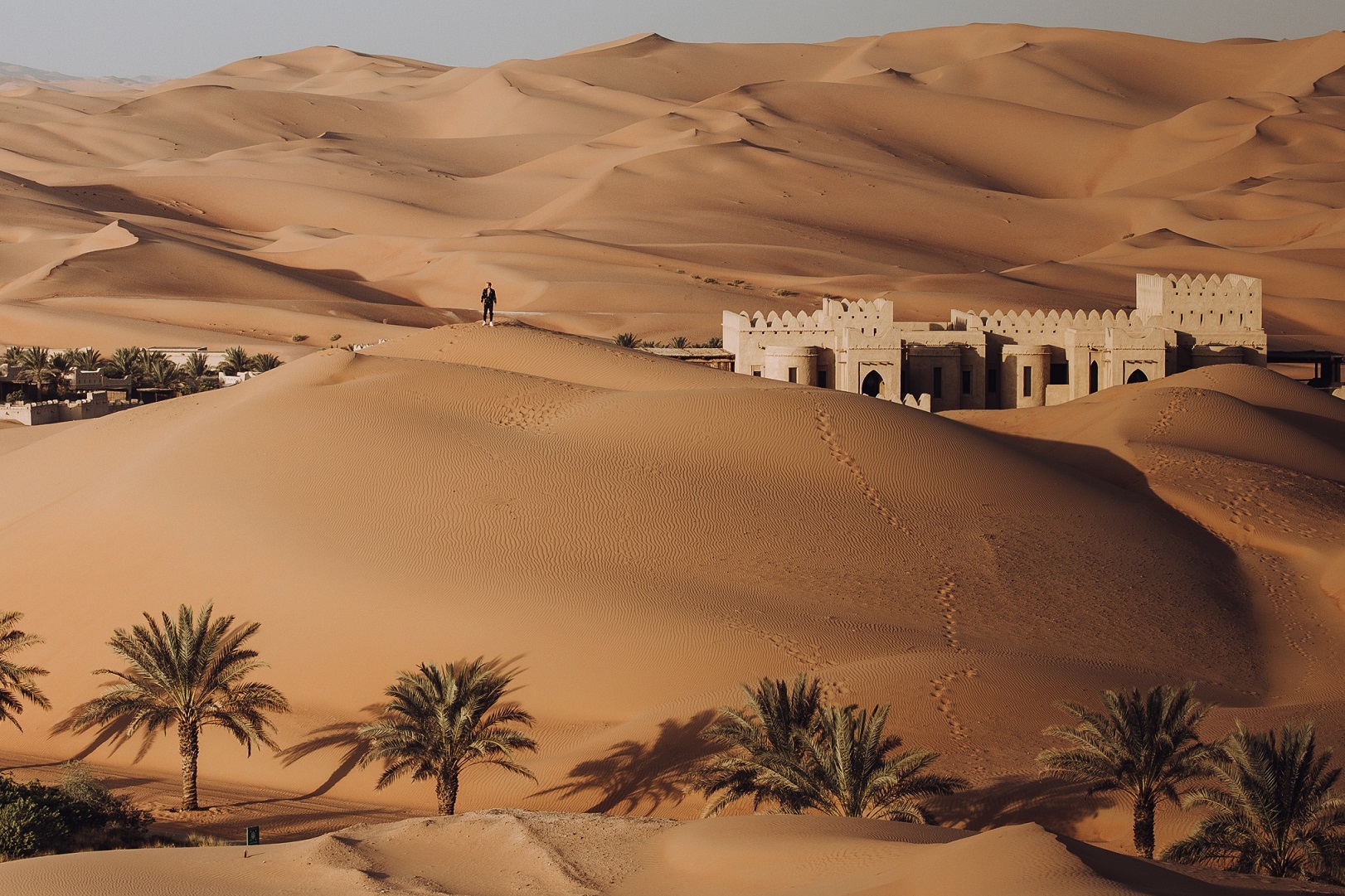 إطلاق دليل جديد لرحلات البر في أبوظبي