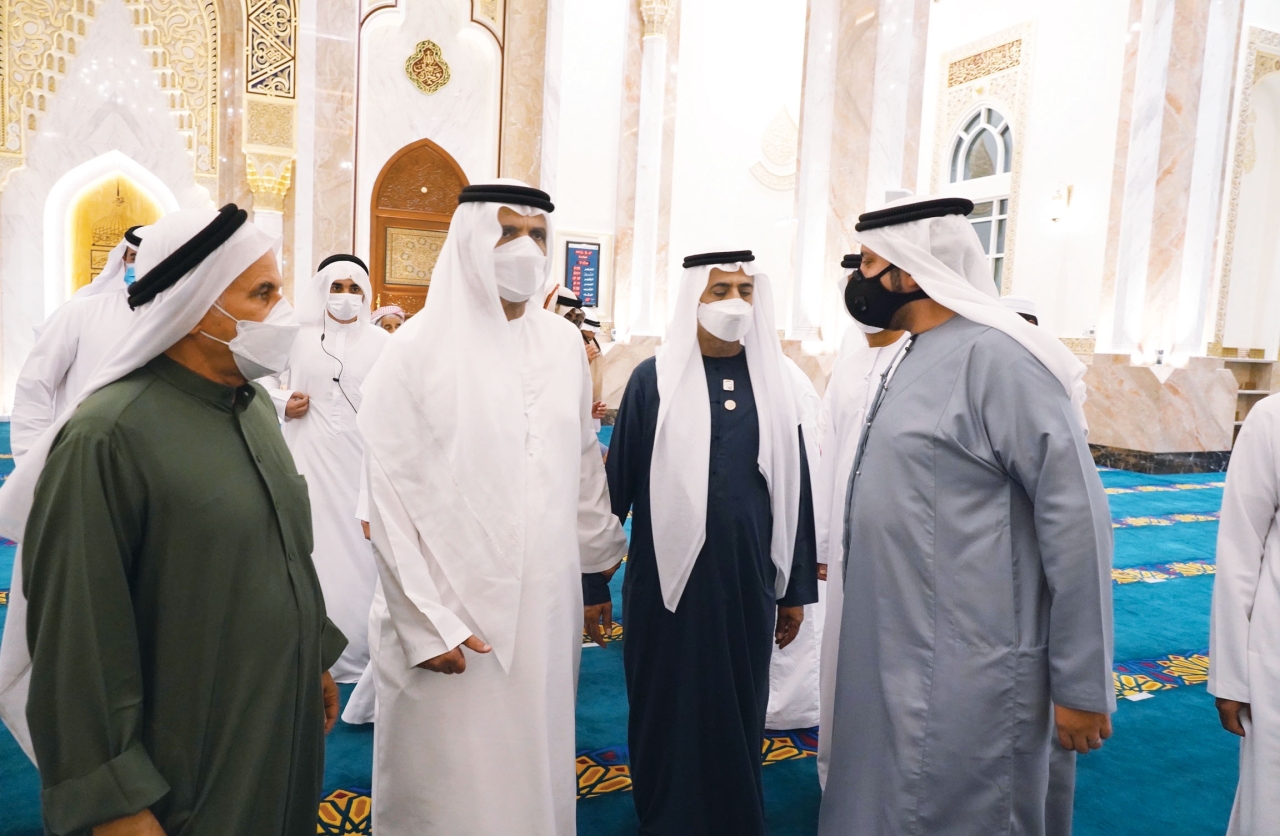 "حاكم رأس الخيمة ونهيان بن مبارك"