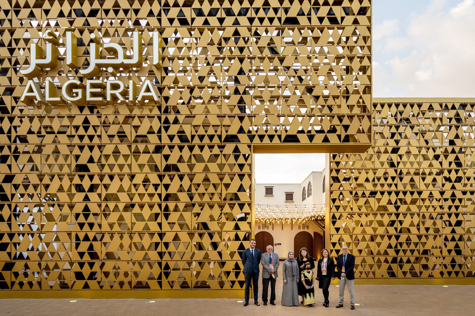 عهود الرومي تزور جناح الجزائر في إكسبو 2020 دبي
