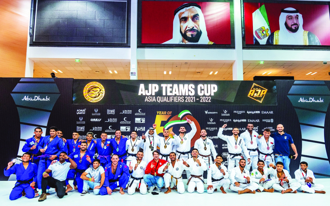 "جانب من مراسم التتويج | البيان"