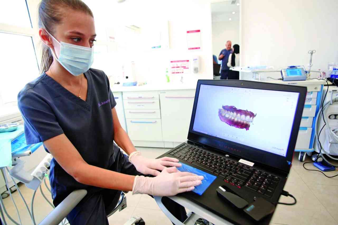 "التقنيات الحديثة وفرت خدمات تجميلية جديدة | من المصدر"