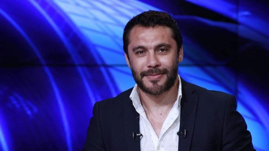 قائد منتخب مصر السابق يكشف حقيقة تواطؤ مصر مع الكاميرون لإقصاء الجزائر