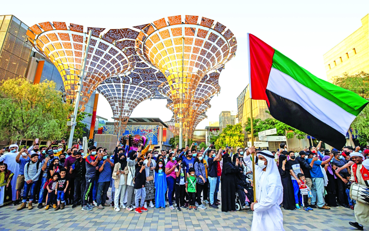 "» الأجواء الشعبية والاحتفالية تثير شغف الجماهير | البيان"