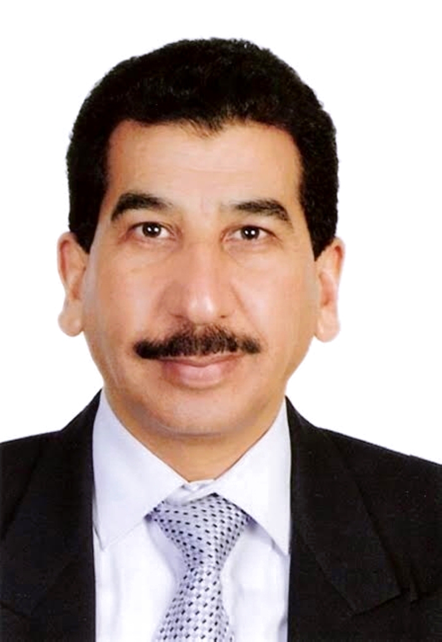 "أحمد العموش"