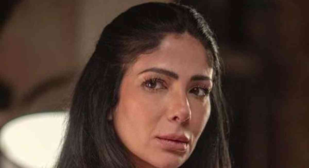 حقيقة طرد منى زكي من نقابة الممثلين المصريين