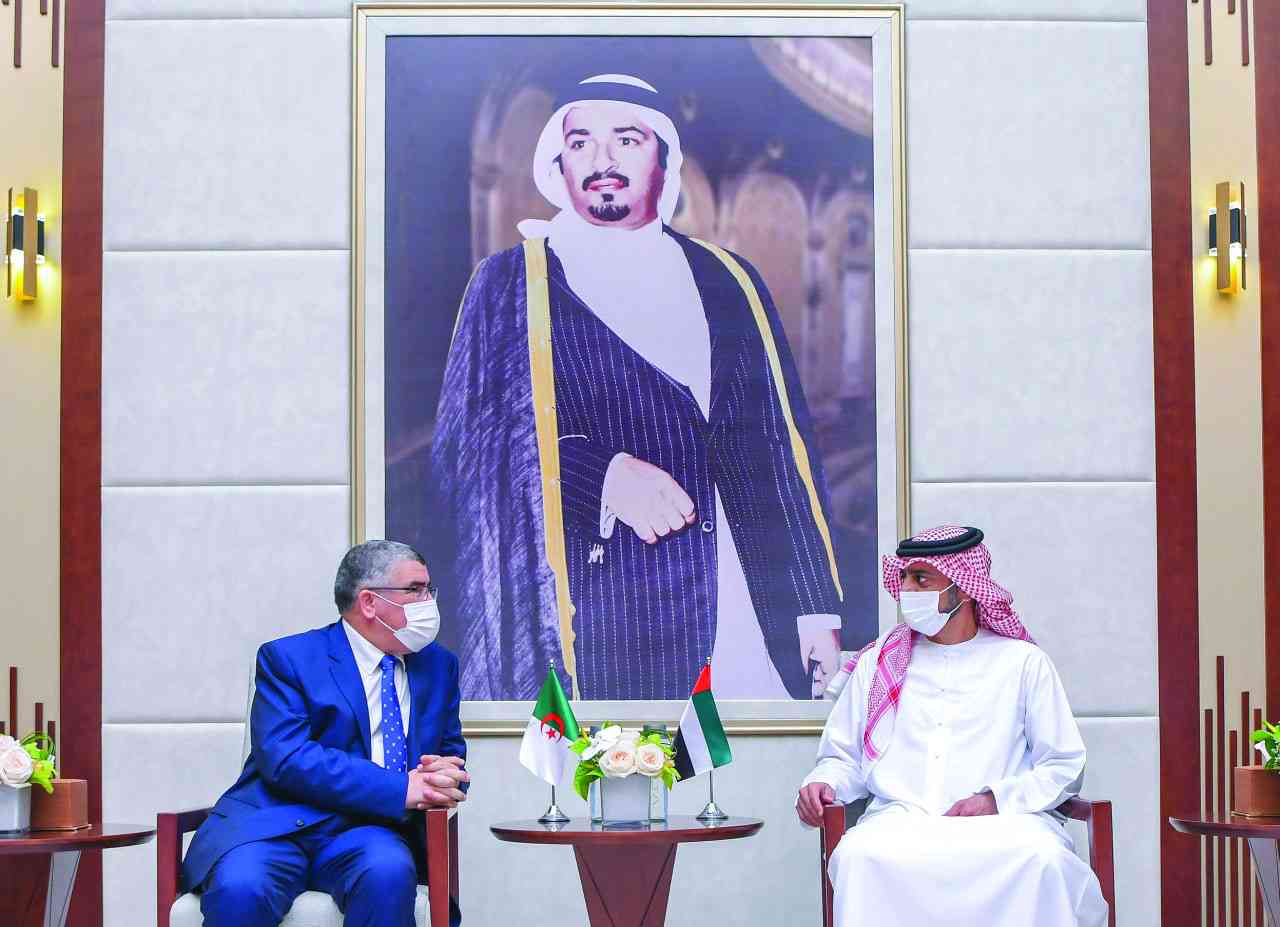 عمار النعيمي يبحث مع سفير الجزائر علاقات التعاون
