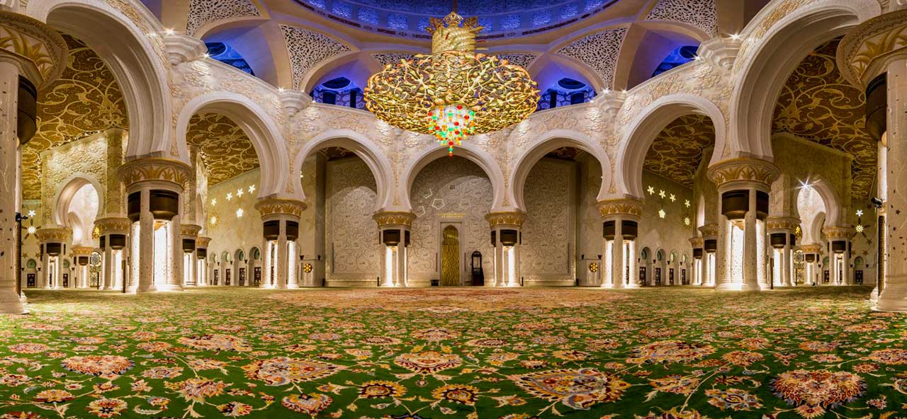 ‎ تحفة جمالية.. سجادة جامع الشيخ زايد الكبير الأكبر في العالم
