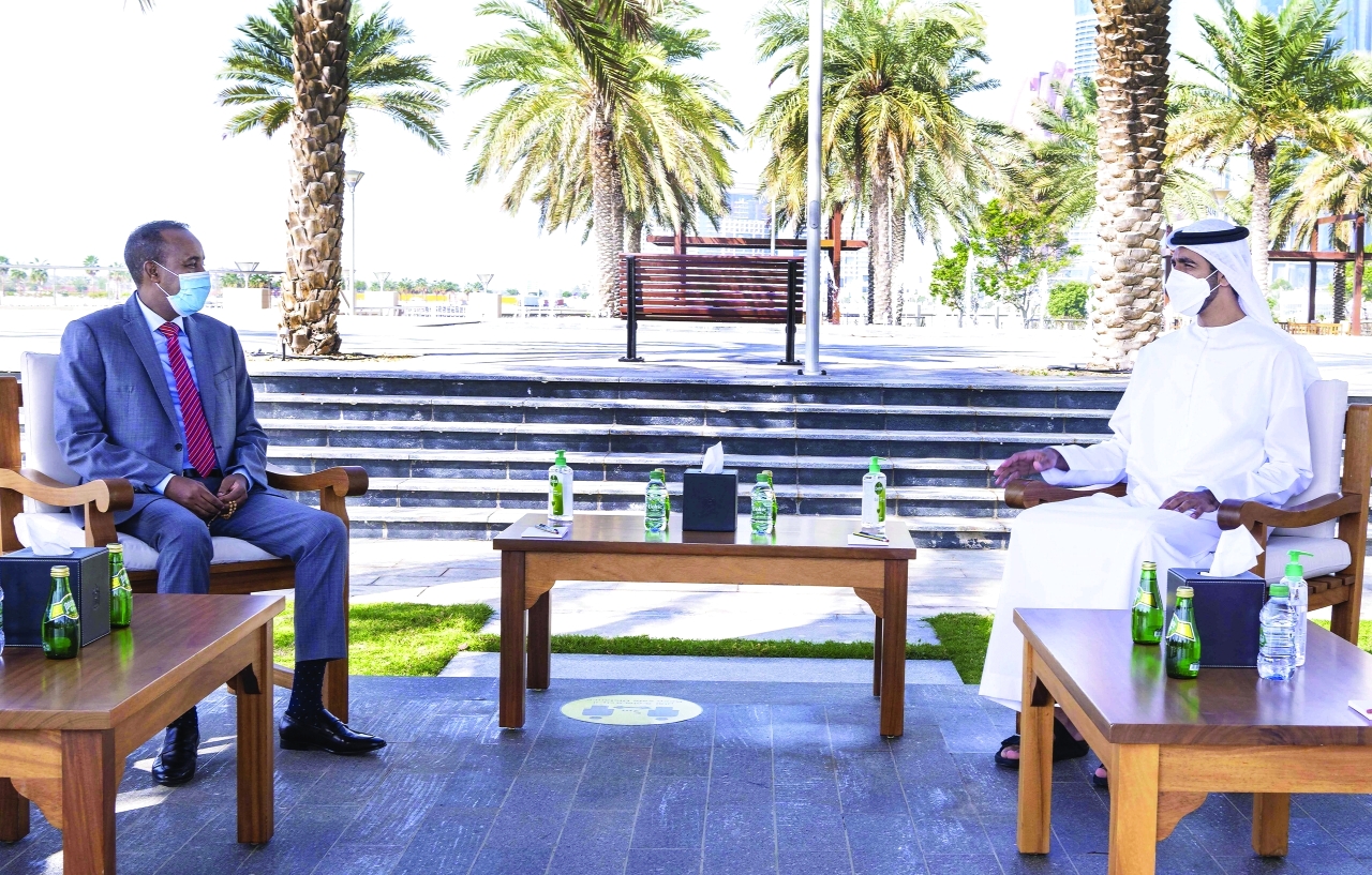 شخبوط بن نهيان ورئيس وزراء الصومال يبحثان تعزيز العلاقات