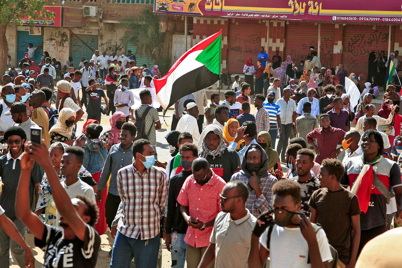 السودان.. قتيل بتجدد الـتظاهرات ودعوات لعصيان مدني