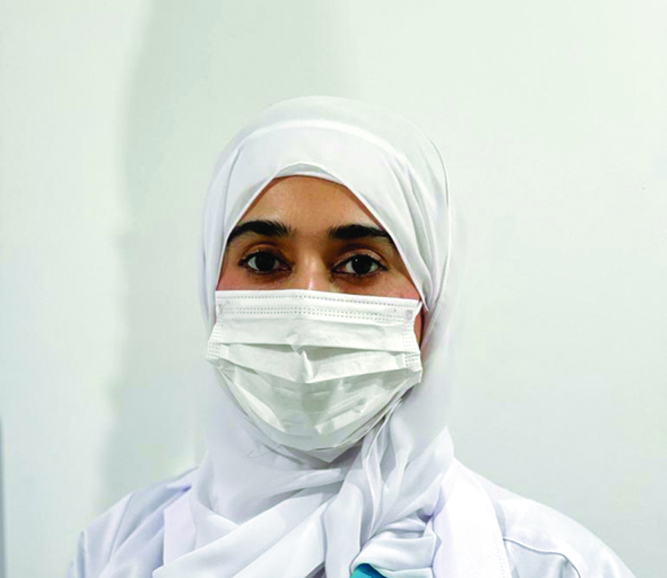 "آمنة كرم"