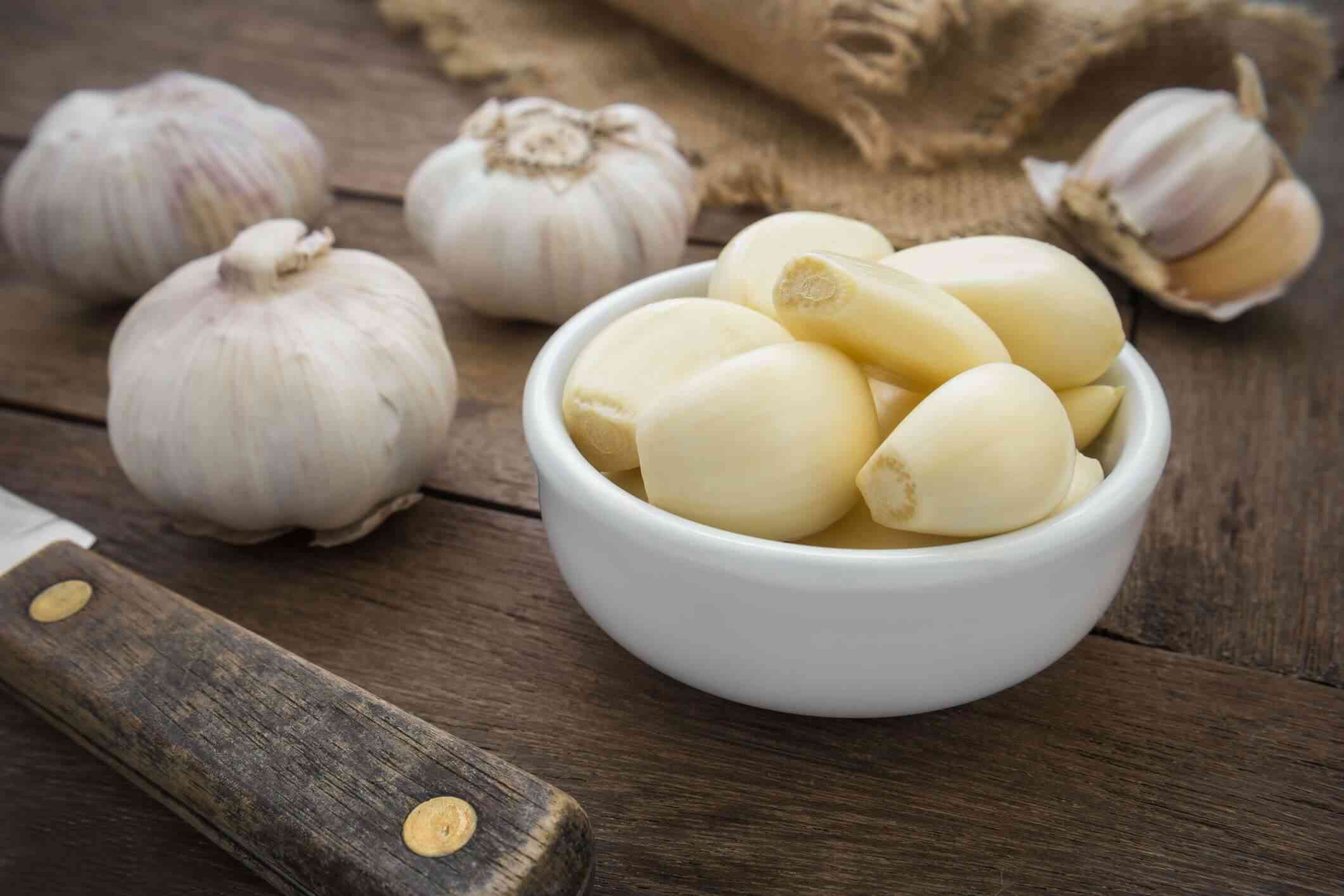 ماذا يحدث عندما يدخل الثوم في غذائك اليومي؟