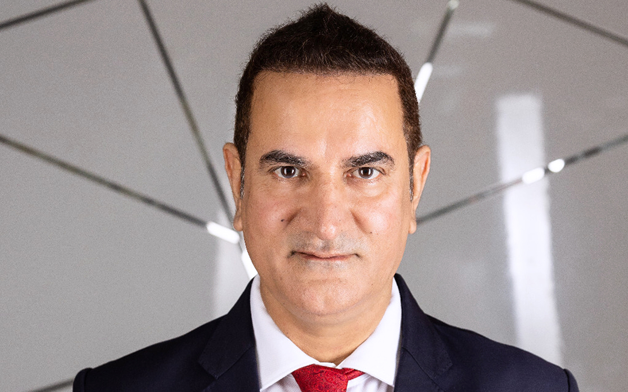 "هاريش كومار"