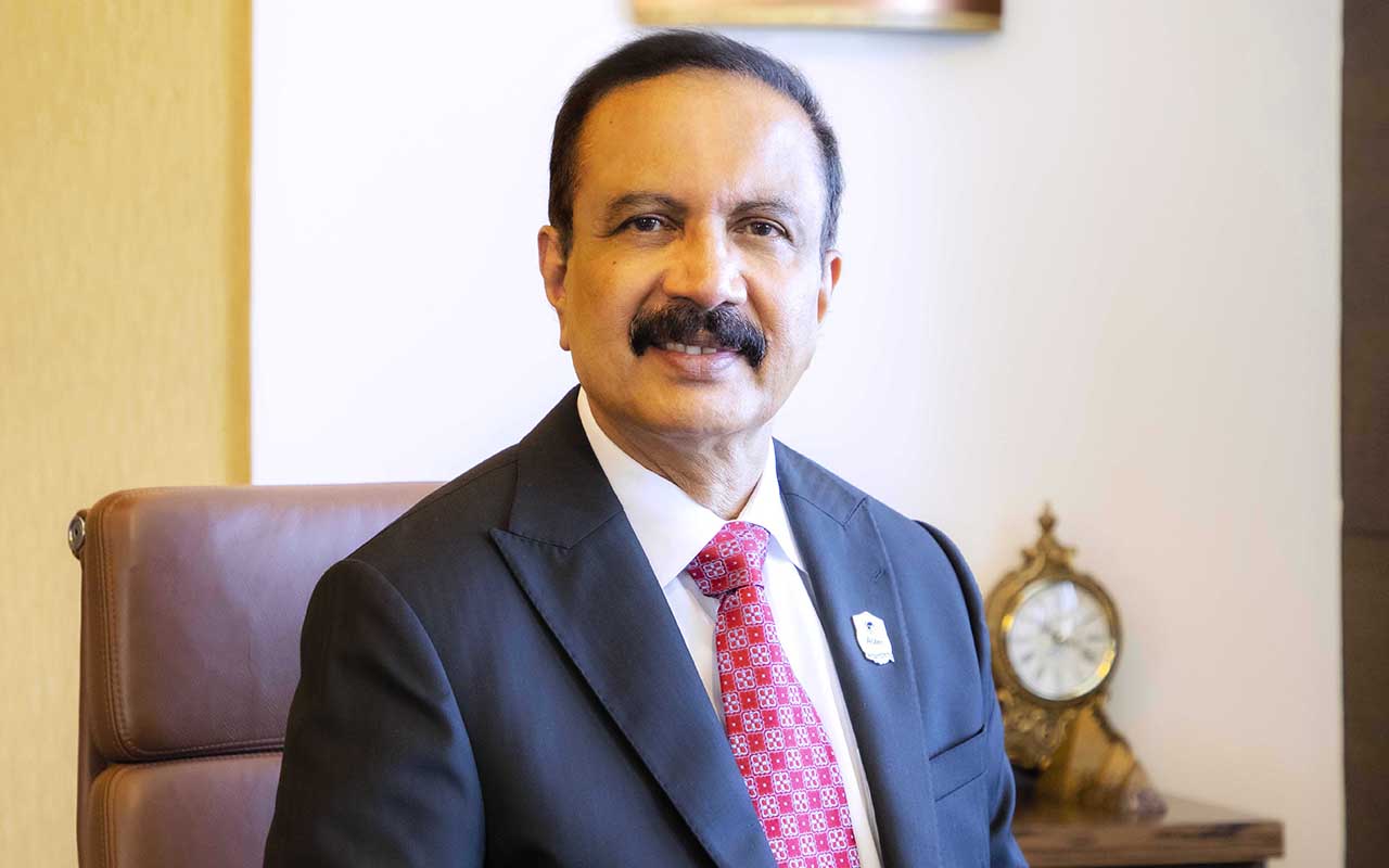 "آزاد موبين"