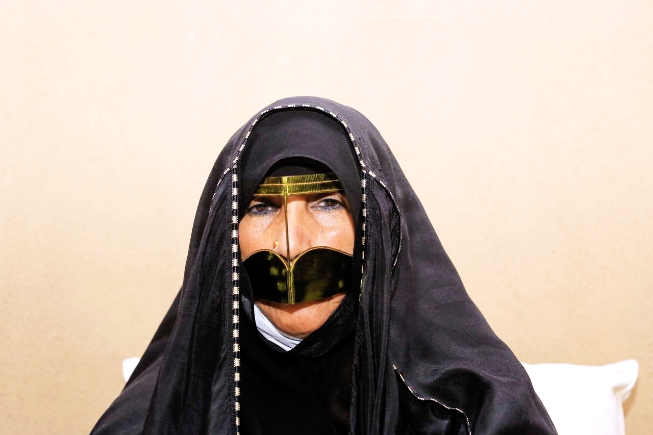 "موزة المحيربي"