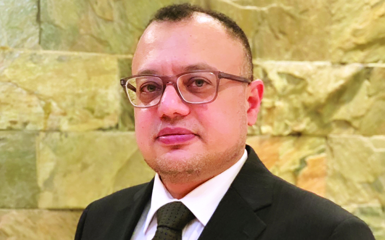 "إيهاب رشاد"