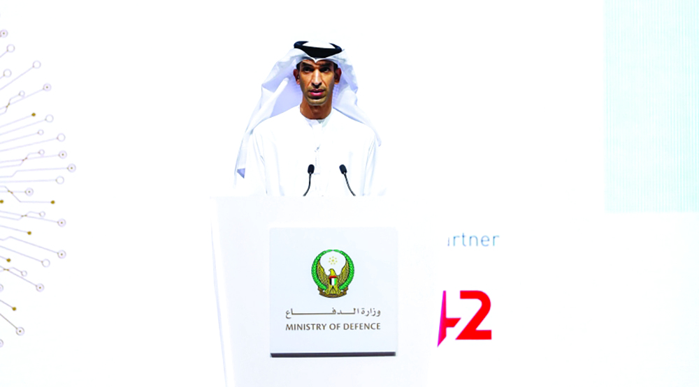"ثاني الزيودي متحدثاً في المؤتمر"