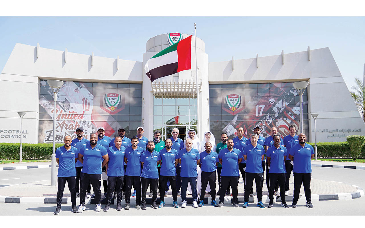 "جانب من المشاركين في الدورة | البيان"