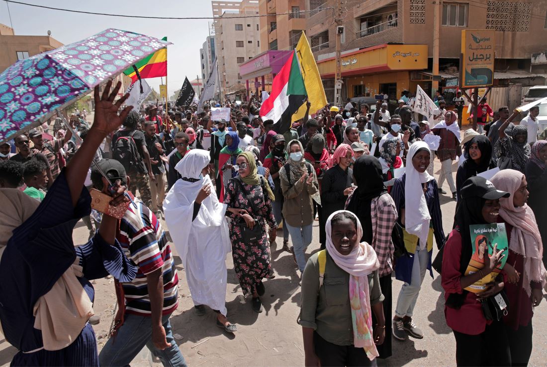 تعويم الجنيه العلاج المر لإنعاش الاقتصاد السوداني