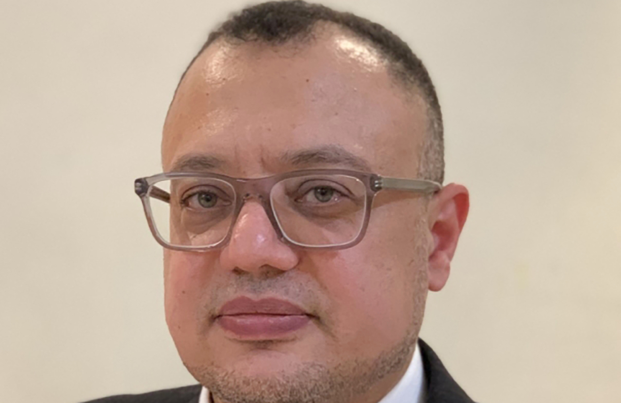 "إيهاب رشاد"