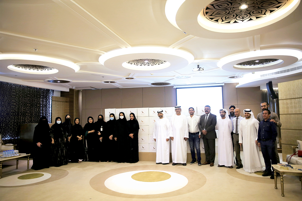 "أعضاء الغرفة بعد تعبئة المير الرمضاني للمستحقين | البيان"