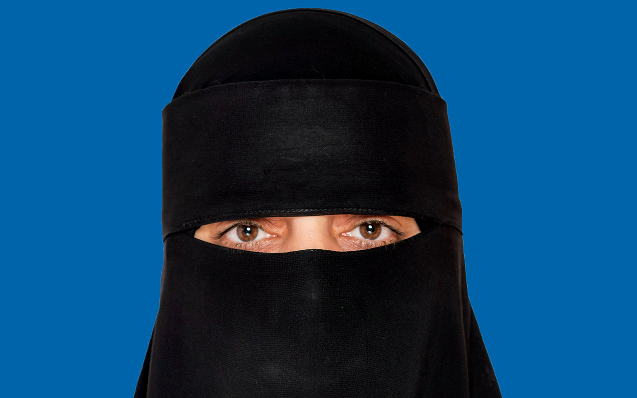 "سعاد شرف"