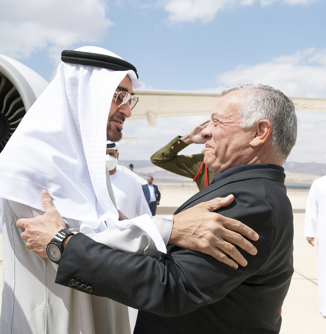 "محمد بن زايد وعبد الله الثاني خلال الاستقبال"