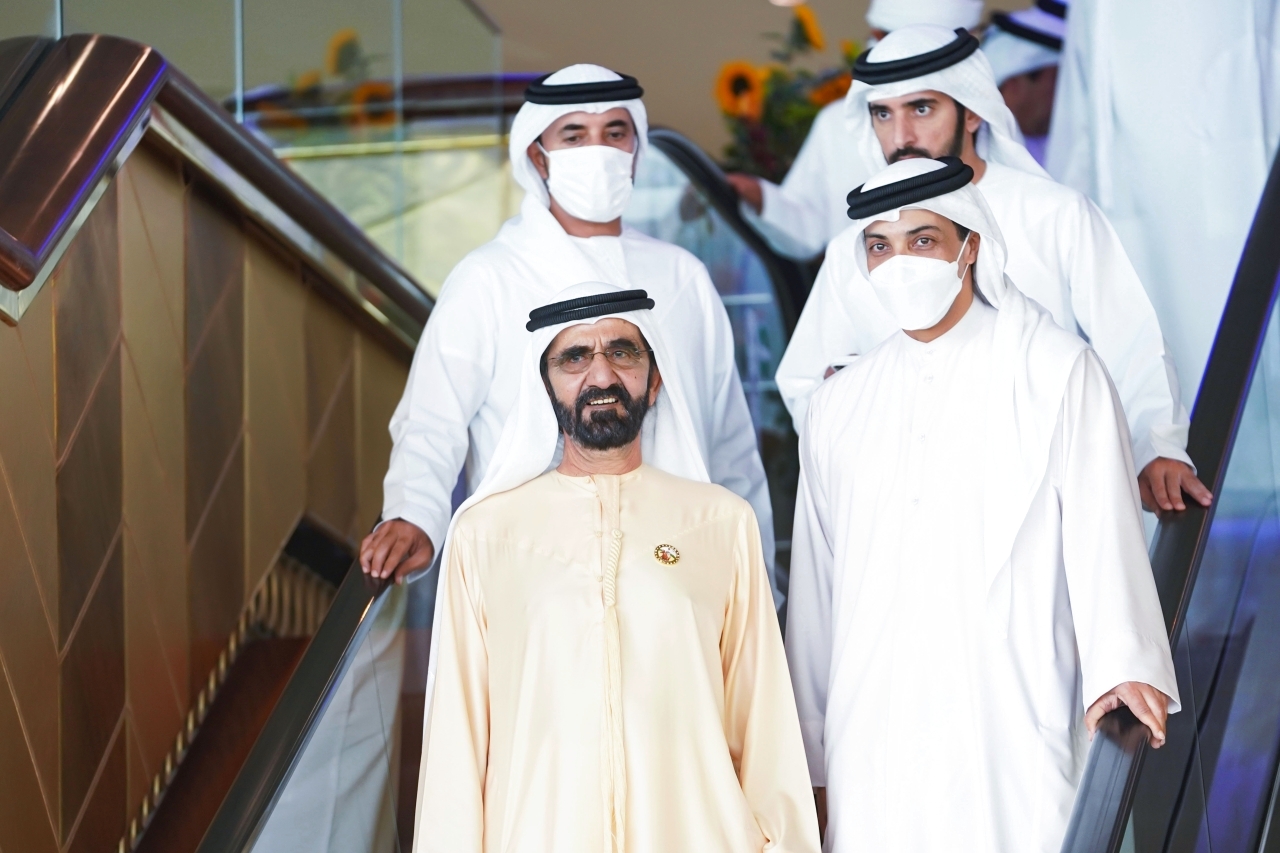 "محمد بن راشد وحمدان بن محمد ومنصور بن زايد لدى وصولهم «ميدان» | تصوير: خليفة عيسى"