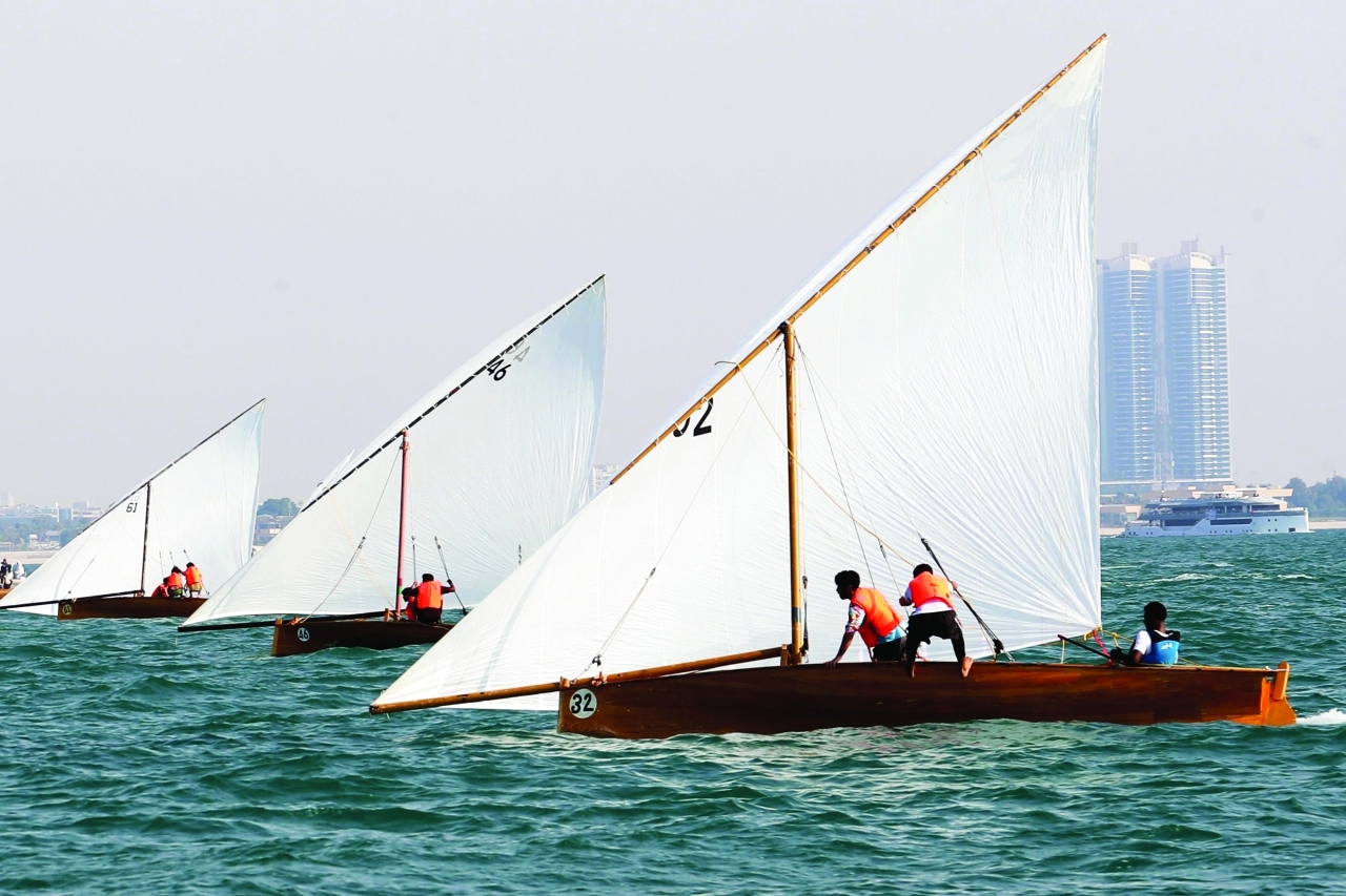 "القوارب الشراعية 22 قدماً تبحر في شواطئ جميرا| من المصدر"