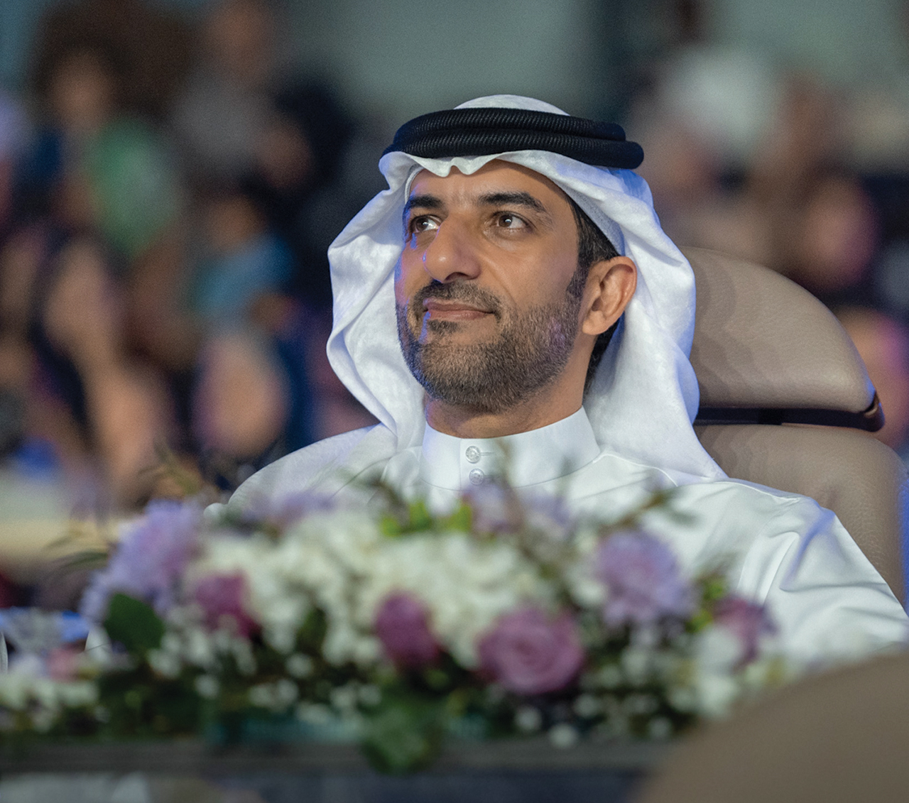 سلطان بن أحمد القاسمي يتوج زكريا الزيرك بلقب «منشد الشارقة 13»