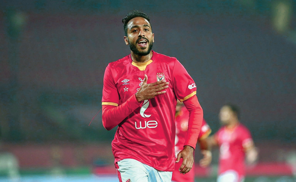 رئيس الزمالك يهدد لاعب الأهلي بالحجز على ممتلكاته