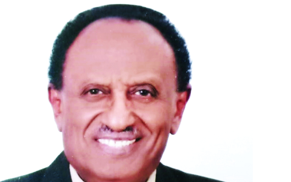 "عبدالمنعم محمود"