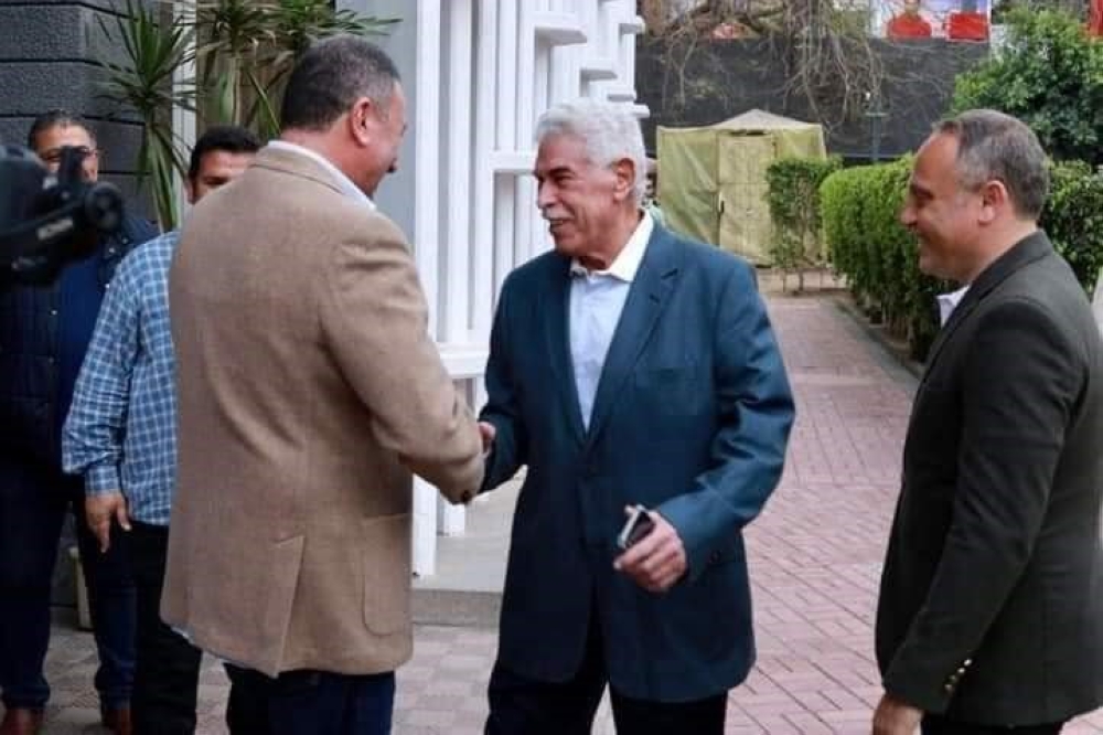 «بيبو والمعلم» لقاء بذكريات 40 سنة