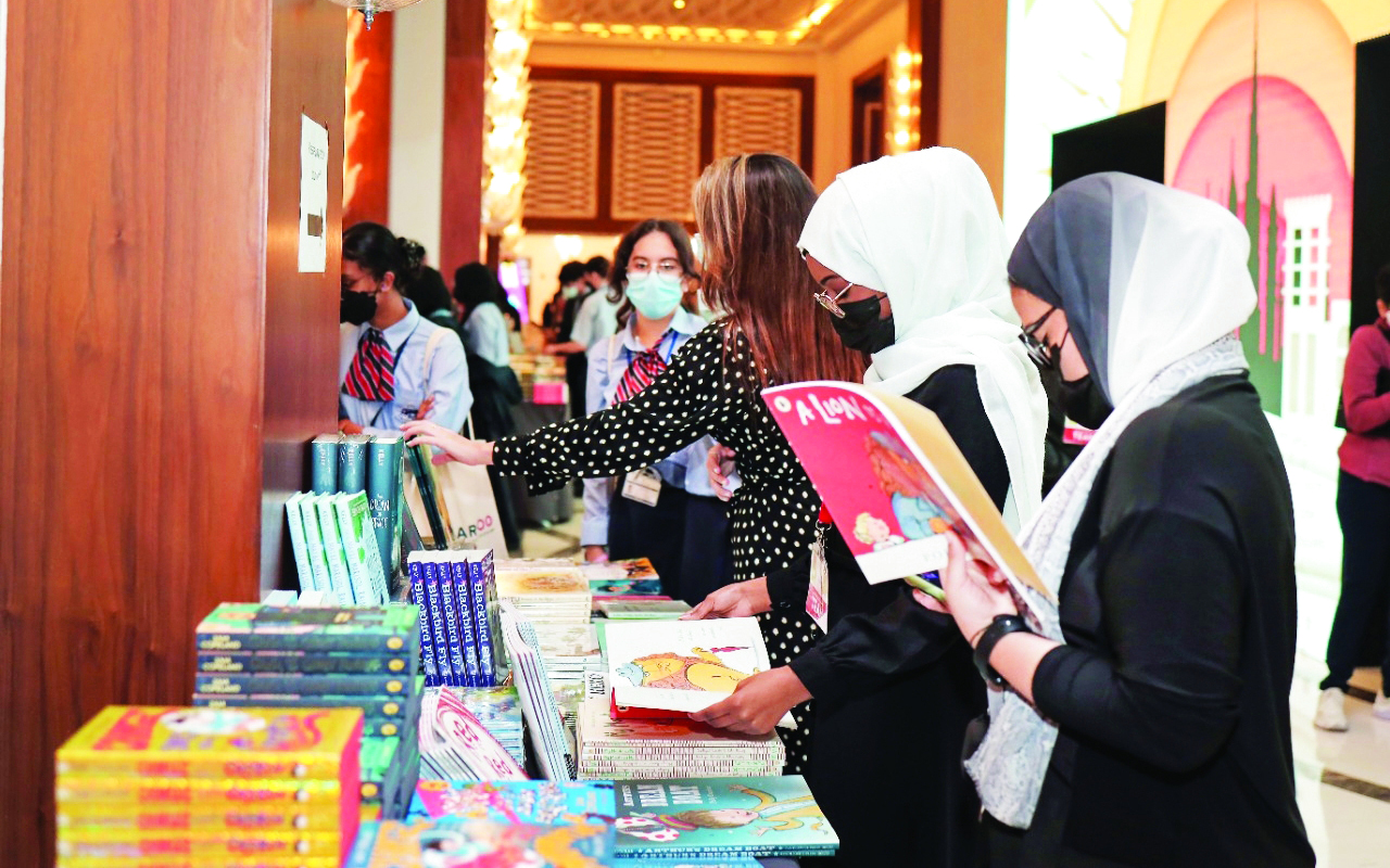 "اهتمام كبير بالكتاب في الإمارات | البيان"