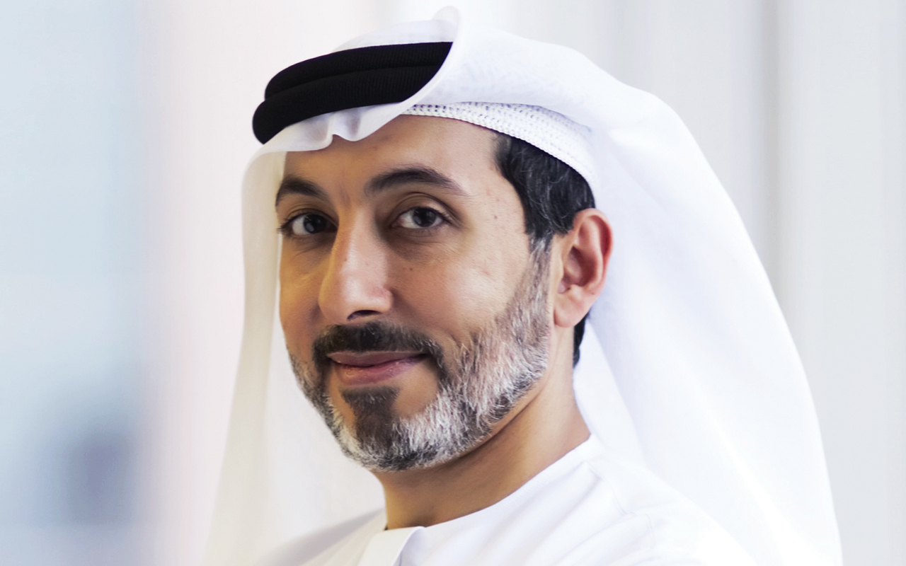 "عادل الريس"