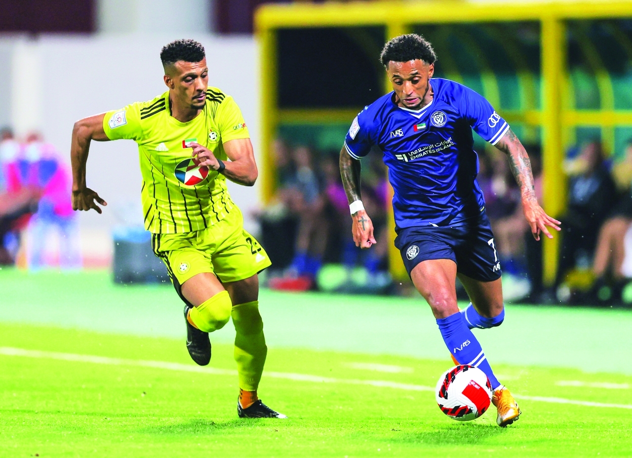 "جانب من إحدى مباريات النصر في الدوري | البيان"